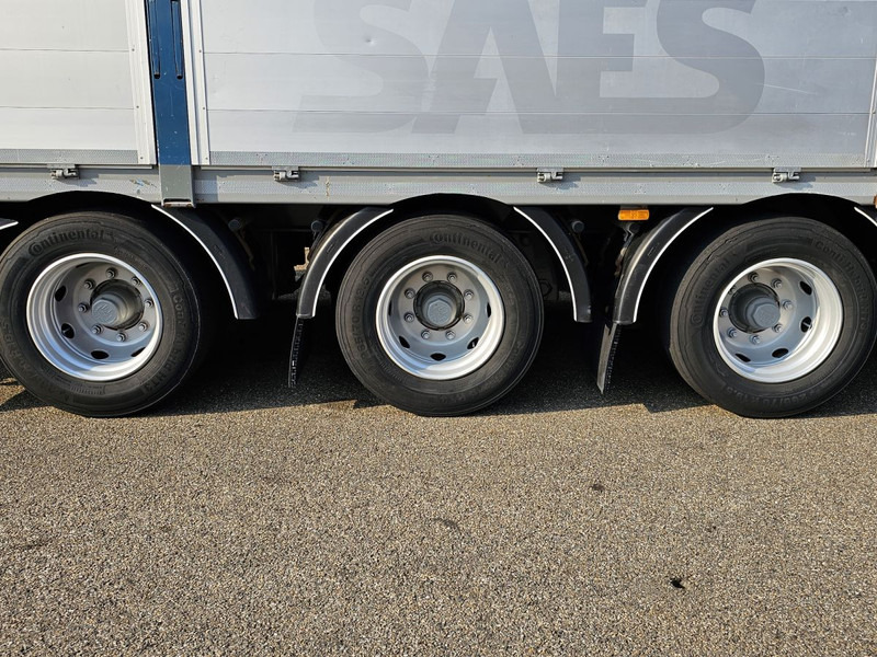 Fynkar K324T / 3 AXLE / TWIST-LOCKS / 2 X LIFT AXLE - Бортовий причіп/ Платформа: фото 5 Fynkar K324T / 3 AXLE / TWIST-LOCKS / 2 X LIFT AXLE - Бортовий причіп/ Платформа: фото 5