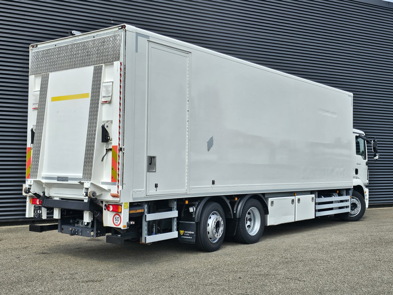 MAN TGM 26.320 / 6x2-4 / LBW / 6000kg TAIL LIFT - Вантажівка з закритим кузовом: фото 2 MAN TGM 26.320 / 6x2-4 / LBW / 6000kg TAIL LIFT - Вантажівка з закритим кузовом: фото 2