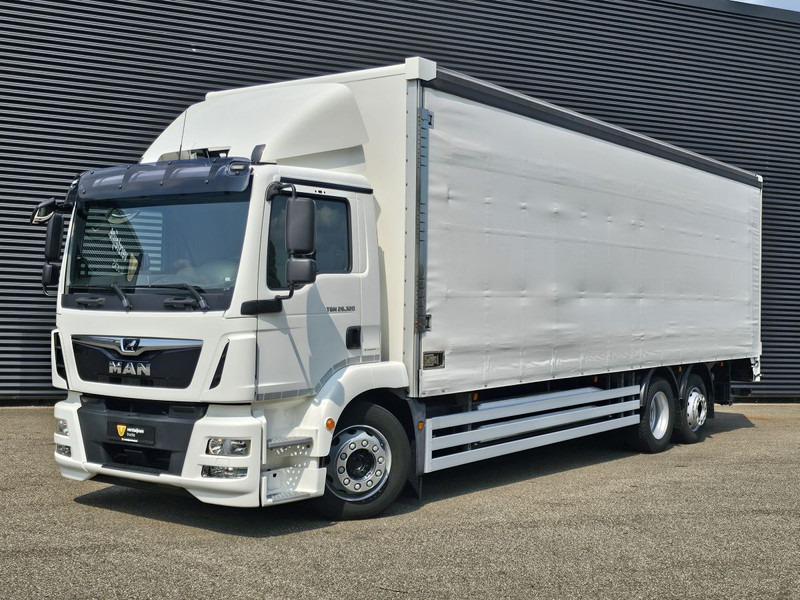 MAN TGM 26.320 / 6x2-4 / LBW / 6000kg TAIL LIFT - Тентована вантажівка: фото 1 MAN TGM 26.320 / 6x2-4 / LBW / 6000kg TAIL LIFT - Тентована вантажівка: фото 1