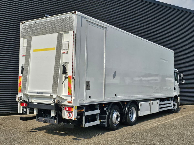 MAN TGM 26.320 / 6x2-4 / LBW / 6000kg TAIL LIFT - Тентована вантажівка: фото 2 MAN TGM 26.320 / 6x2-4 / LBW / 6000kg TAIL LIFT - Тентована вантажівка: фото 2