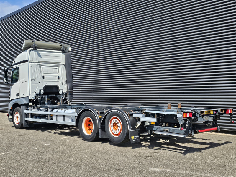 Mercedes-Benz ACTROS 2640 6x2-4 / NL TRUCK - Контейнеровоз/ Змінний кузов вантажівка: фото 3 Mercedes-Benz ACTROS 2640 6x2-4 / NL TRUCK - Контейнеровоз/ Змінний кузов вантажівка: фото 3