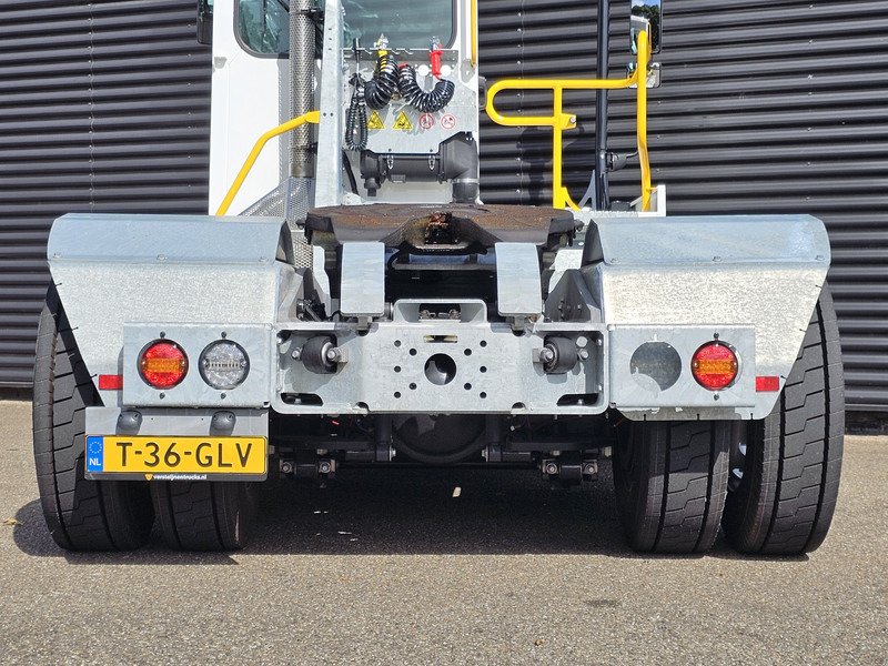 Термінальний трактор Terberg YT193 / !!NEW!! / TERMINAL / RANGEERTREKKER: фото 10 Термінальний трактор Terberg YT193 / !!NEW!! / TERMINAL / RANGEERTREKKER: фото 10