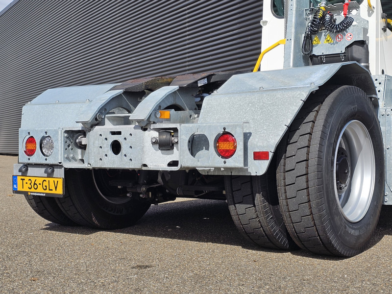 Термінальний трактор Terberg YT193 / !!NEW!! / TERMINAL / RANGEERTREKKER: фото 9 Термінальний трактор Terberg YT193 / !!NEW!! / TERMINAL / RANGEERTREKKER: фото 9