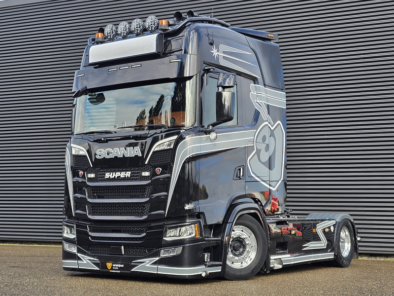 Scania S580 V8 / 4x2 / FULL AIR / RETARDER - Тягач: фото 1 Scania S580 V8 / 4x2 / FULL AIR / RETARDER - Тягач: фото 1