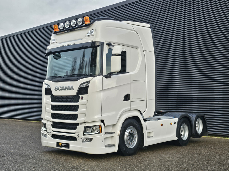 Scania S660 V8 6x2 BOOGIE / RETARDER / FULL AIR / 2 TANKS - Тягач: фото 1 Scania S660 V8 6x2 BOOGIE / RETARDER / FULL AIR / 2 TANKS - Тягач: фото 1