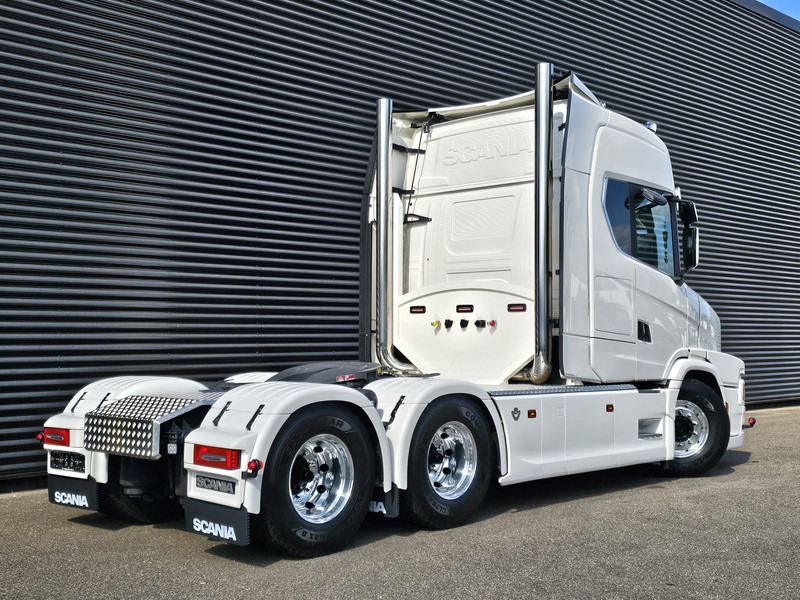 Scania T660 V8 6x4 TORPEDO / HAUBER / SHOW TRUCK - Тягач: фото 5 Scania T660 V8 6x4 TORPEDO / HAUBER / SHOW TRUCK - Тягач: фото 5
