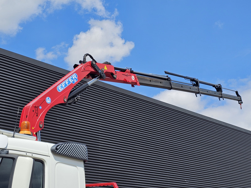 Volvo FM 330 4x2 / EFFER 12.5 t/m CRANE / KRAN - Вантажівка з маніпулятором: фото 2 Volvo FM 330 4x2 / EFFER 12.5 t/m CRANE / KRAN - Вантажівка з маніпулятором: фото 2