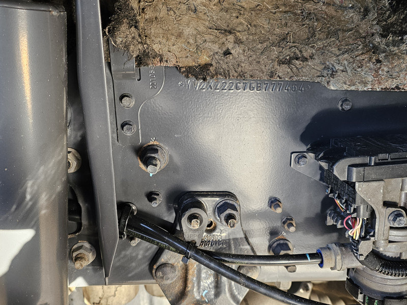 Volvo FM 420 / VDL 21T HOOKLIFT / EURO 6 / 6X2 в лізинг Volvo FM 420 / VDL 21T HOOKLIFT / EURO 6 / 6X2: фото 18 Volvo FM 420 / VDL 21T HOOKLIFT / EURO 6 / 6X2 в лізинг Volvo FM 420 / VDL 21T HOOKLIFT / EURO 6 / 6X2: фото 18