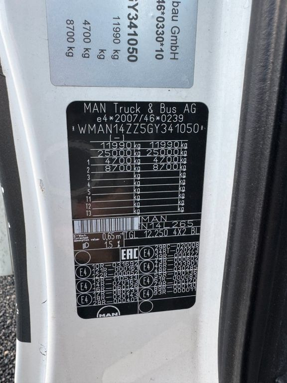 MAN 12.250 4X2 Koffer LBW Klima Diff.Sperre AHK - Вантажівка з закритим кузовом: фото 3 MAN 12.250 4X2 Koffer LBW Klima Diff.Sperre AHK - Вантажівка з закритим кузовом: фото 3