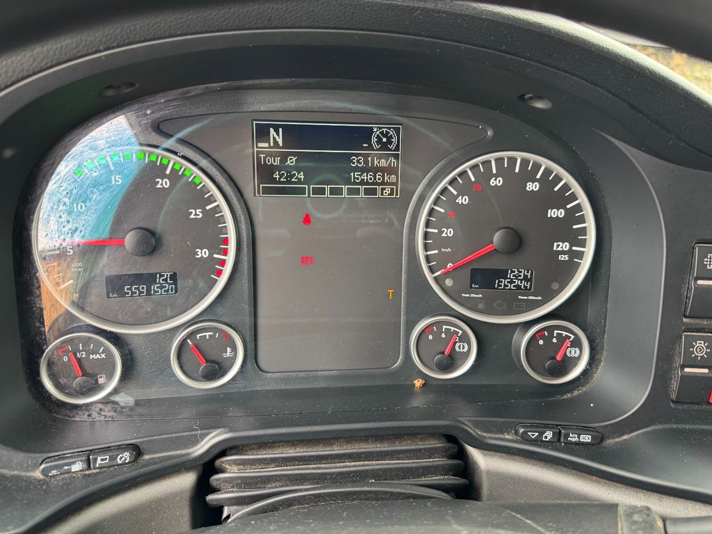 MAN 12.250 4X2 Koffer LBW Klima Diff.Sperre AHK - Вантажівка з закритим кузовом: фото 4 MAN 12.250 4X2 Koffer LBW Klima Diff.Sperre AHK - Вантажівка з закритим кузовом: фото 4