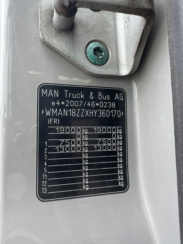 MAN 18.290 4X2 Koffer / Plane Top Zustand 8,30 Meter - Тентована вантажівка: фото 2 MAN 18.290 4X2 Koffer / Plane Top Zustand 8,30 Meter - Тентована вантажівка: фото 2