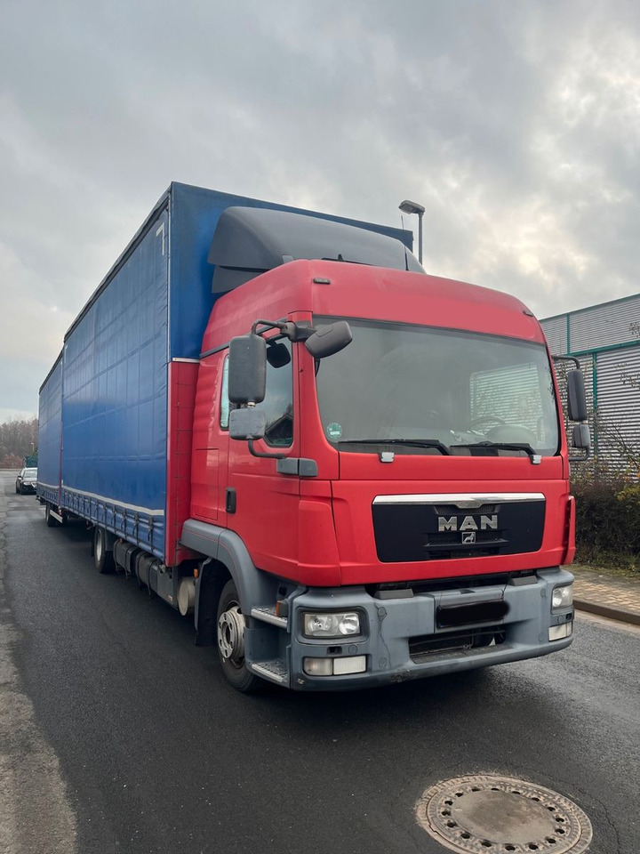 MAN 8.220 4X2 Pritschenwagen - Тентована вантажівка: фото 2 MAN 8.220 4X2 Pritschenwagen - Тентована вантажівка: фото 2