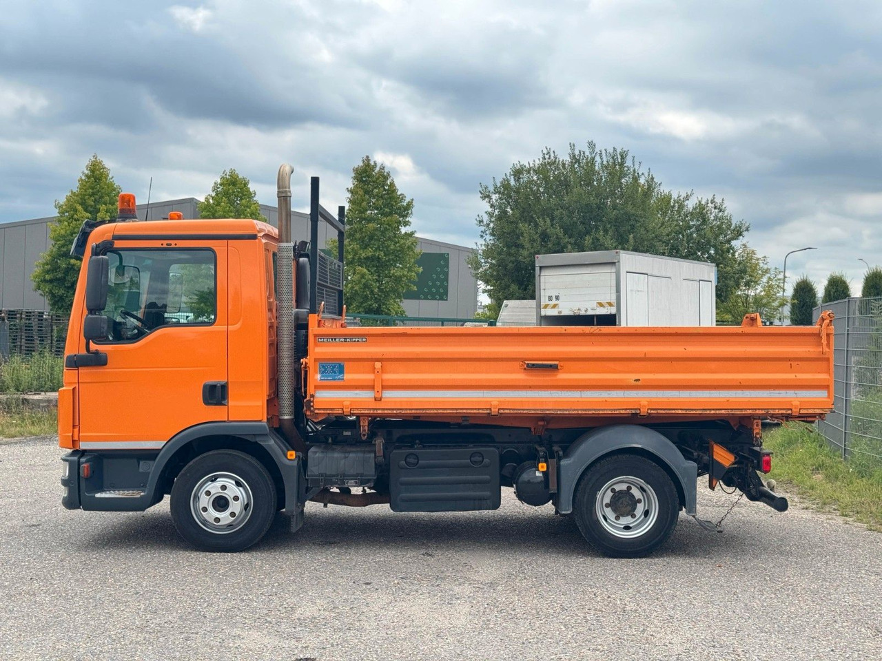 MAN 8.220 4x2 Meiller 3S. Kipper | Sperrdiff. | AHK - Самоскид вантажівка: фото 3 MAN 8.220 4x2 Meiller 3S. Kipper | Sperrdiff. | AHK - Самоскид вантажівка: фото 3