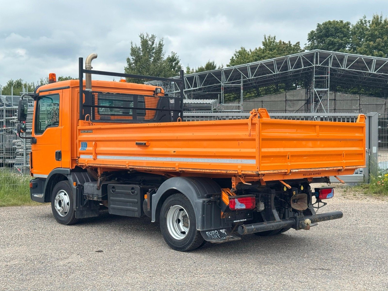 MAN 8.220 4x2 Meiller 3S. Kipper | Sperrdiff. | AHK - Самоскид вантажівка: фото 4 MAN 8.220 4x2 Meiller 3S. Kipper | Sperrdiff. | AHK - Самоскид вантажівка: фото 4