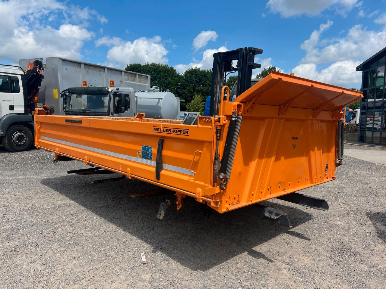 Meiller 3 Seitenkipper für 2 Achser Top Zustand - Самоскид вантажівка: фото 1 Meiller 3 Seitenkipper für 2 Achser Top Zustand - Самоскид вантажівка: фото 1