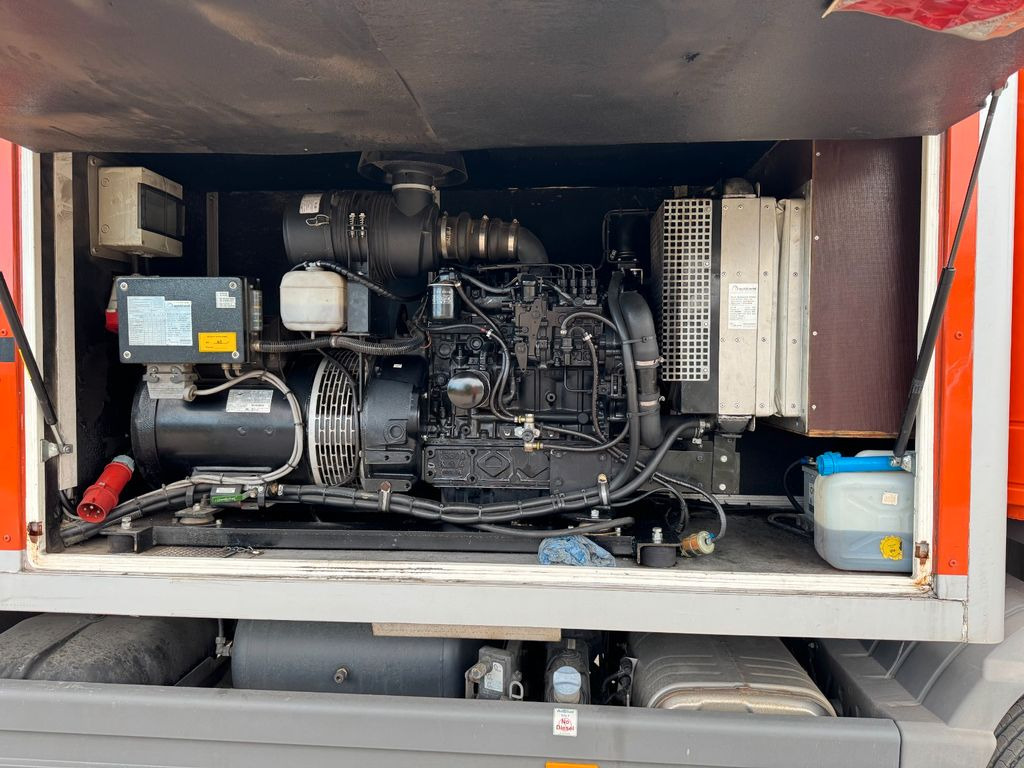Mercedes-Benz 1224 4X2 Werkstattwagen Strom Generator Kompress - Евакуатор: фото 4 Mercedes-Benz 1224 4X2 Werkstattwagen Strom Generator Kompress - Евакуатор: фото 4