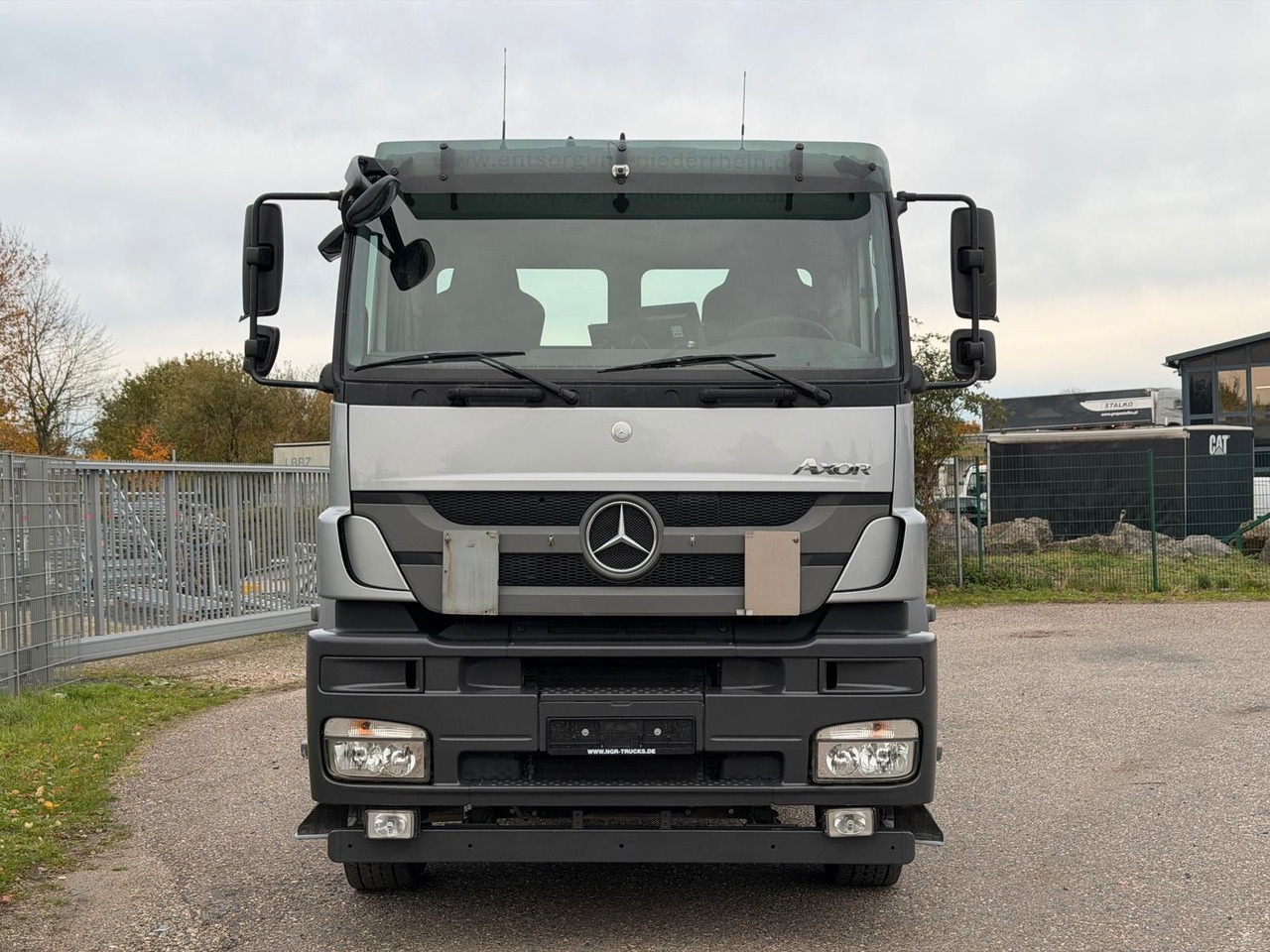 Mercedes-Benz 2540 L 6x2 Palfinger T20 mit hydr. Containerverr - Гаковий мультиліфт вантажівка: фото 5 Mercedes-Benz 2540 L 6x2 Palfinger T20 mit hydr. Containerverr - Гаковий мультиліфт вантажівка: фото 5