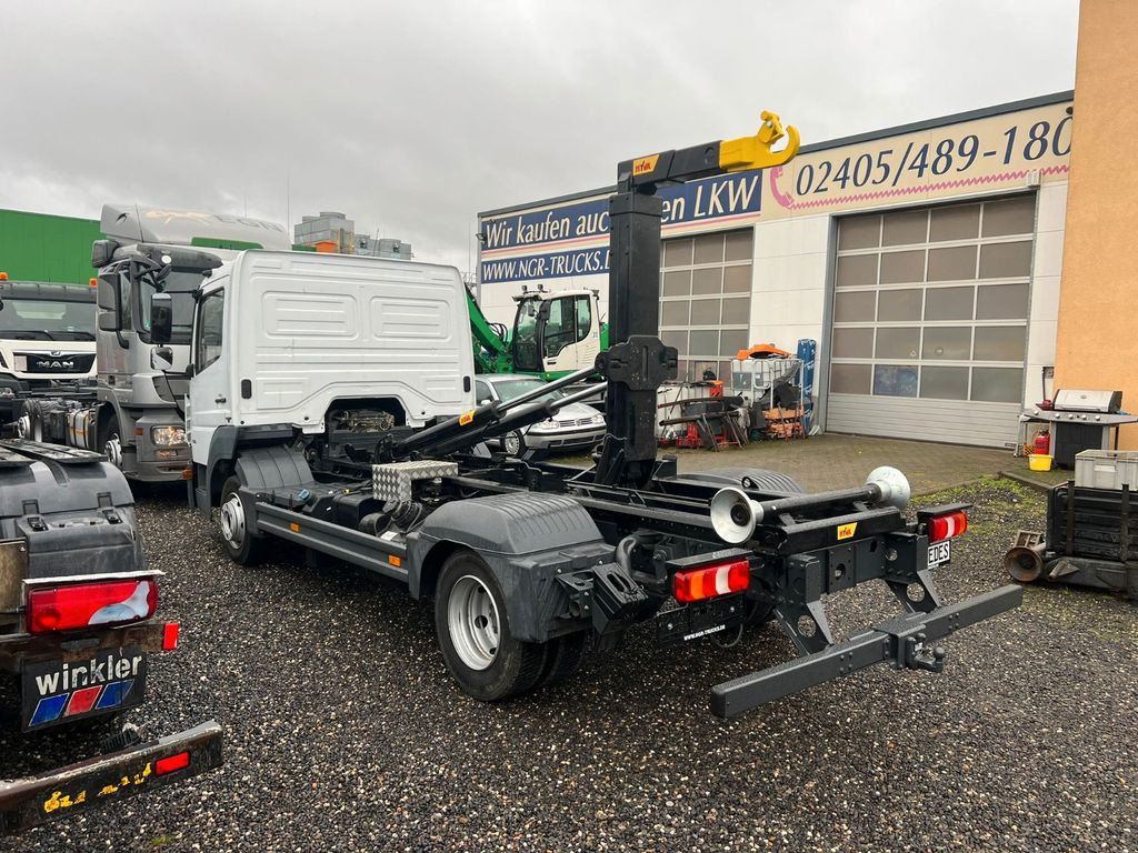 Mercedes-Benz 816 4X2 mit neuem Hyva Abroller Funk - Гаковий мультиліфт вантажівка: фото 4 Mercedes-Benz 816 4X2 mit neuem Hyva Abroller Funk - Гаковий мультиліфт вантажівка: фото 4
