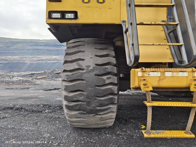 Кар'єрний самоскид CAT 777E: фото 17