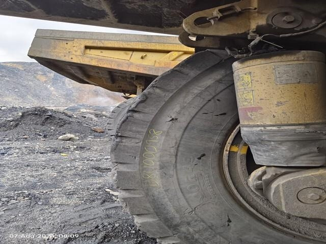 Кар'єрний самоскид CAT 777E: фото 23