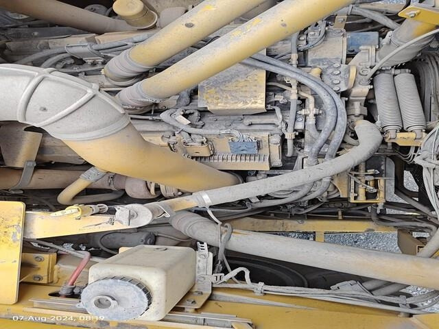 Кар'єрний самоскид CAT 777E: фото 11