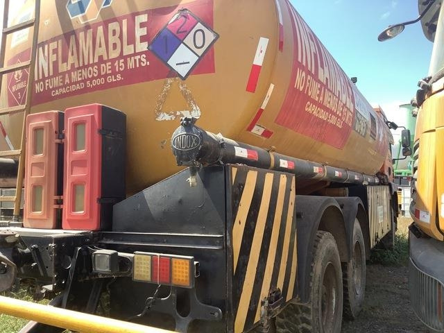 MAN 33.360-V20 - Вантажівка цистерна: фото 3 MAN 33.360-V20 - Вантажівка цистерна: фото 3