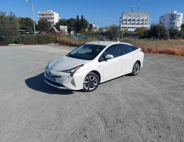 Toyota Prius Hybrid - Легковий автомобіль: фото 1 Toyota Prius Hybrid - Легковий автомобіль: фото 1