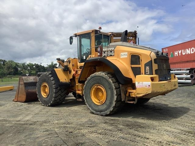 Volvo L220H - Колісний навантажувач: фото 2 Volvo L220H - Колісний навантажувач: фото 2