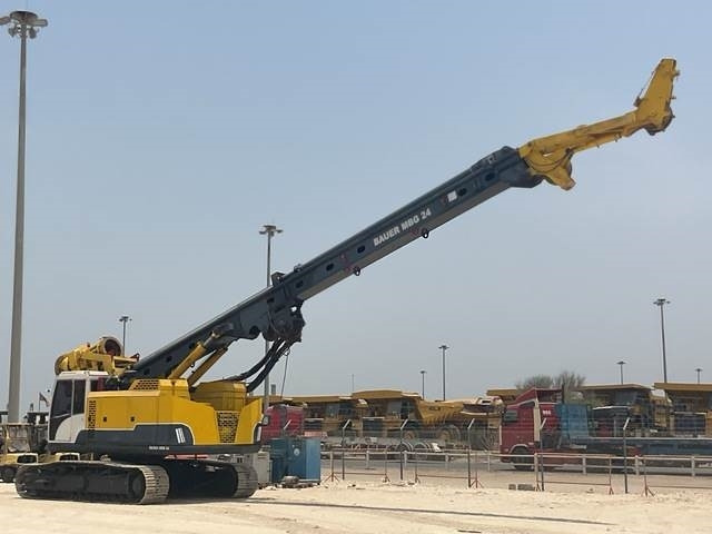 Bauer MBG24 - Бурова установка: фото 2 Bauer MBG24 - Бурова установка: фото 2