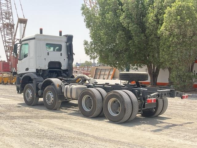 Mercedes-Benz Arocs 4240 - Вантажівка шасі: фото 2 Mercedes-Benz Arocs 4240 - Вантажівка шасі: фото 2