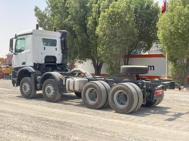 Mercedes-Benz Arocs 4240 - Вантажівка шасі: фото 2 Mercedes-Benz Arocs 4240 - Вантажівка шасі: фото 2