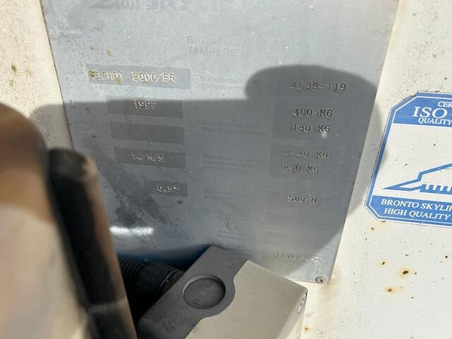 Volvo FL10 - Вантажівка з маніпулятором: фото 5 Volvo FL10 - Вантажівка з маніпулятором: фото 5