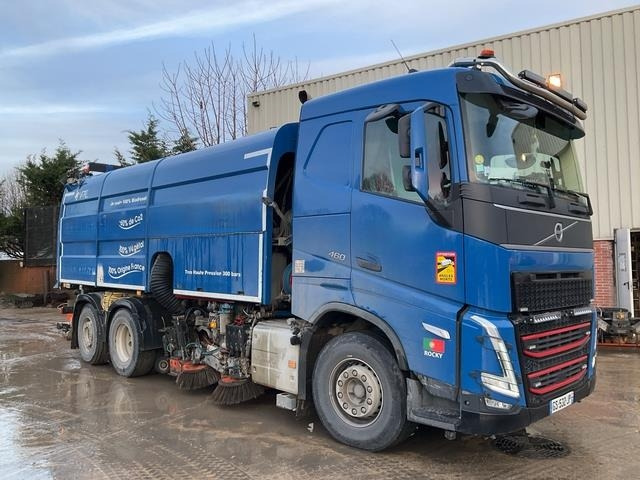 Volvo FH460 - Підмітально-прибиральна машина: фото 4 Volvo FH460 - Підмітально-прибиральна машина: фото 4