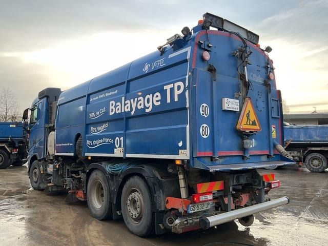 Volvo FH460 - Підмітально-прибиральна машина: фото 2 Volvo FH460 - Підмітально-прибиральна машина: фото 2