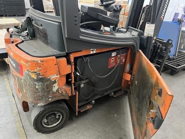 Yale ERP10RCF V2092 - Електронавантажувач: фото 4 Yale ERP10RCF V2092 - Електронавантажувач: фото 4