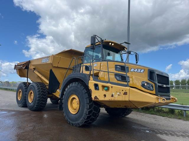 Bell B45E - Шарнірний самоскид: фото 4 Bell B45E - Шарнірний самоскид: фото 4