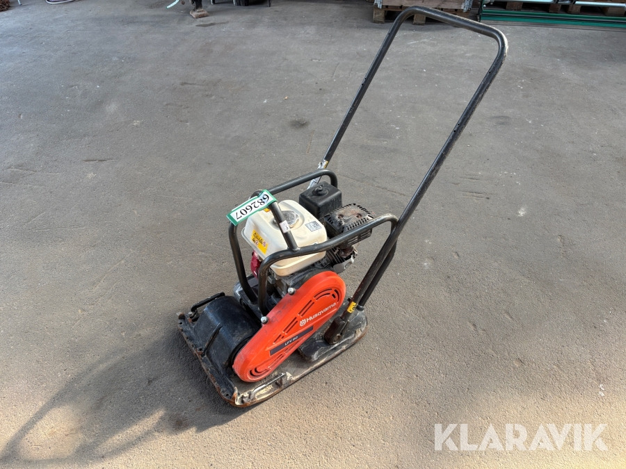 Pladevibrator Husqvarna LFV 80 - Віброплита: фото 1 Pladevibrator Husqvarna LFV 80 - Віброплита: фото 1