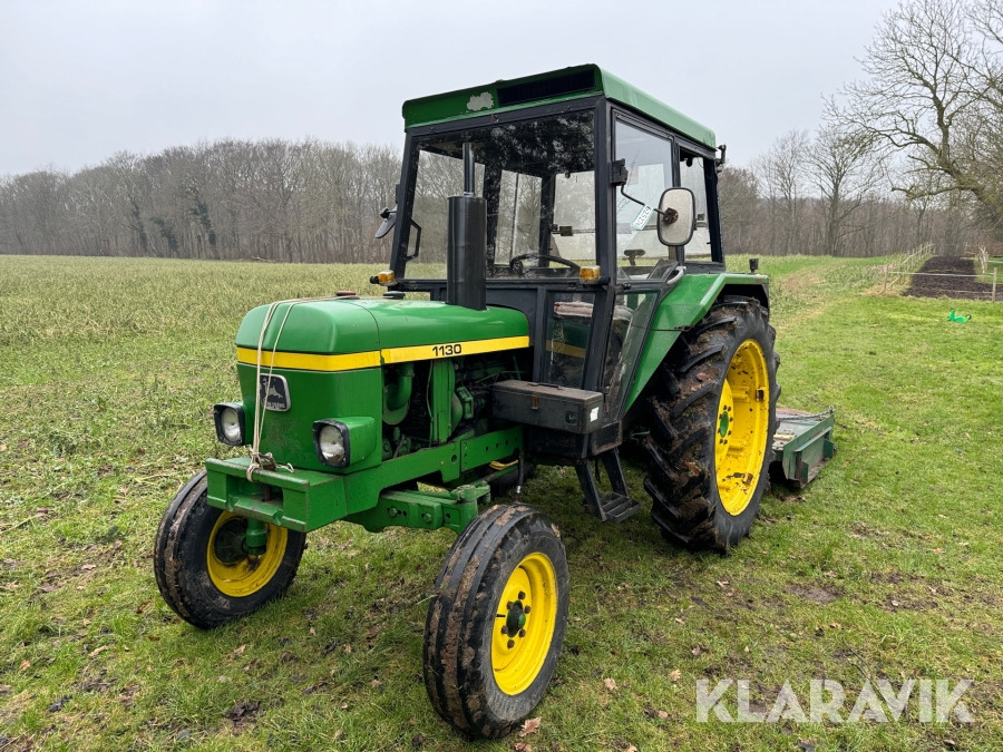 Трактор Traktor John Deere 1130: фото 1