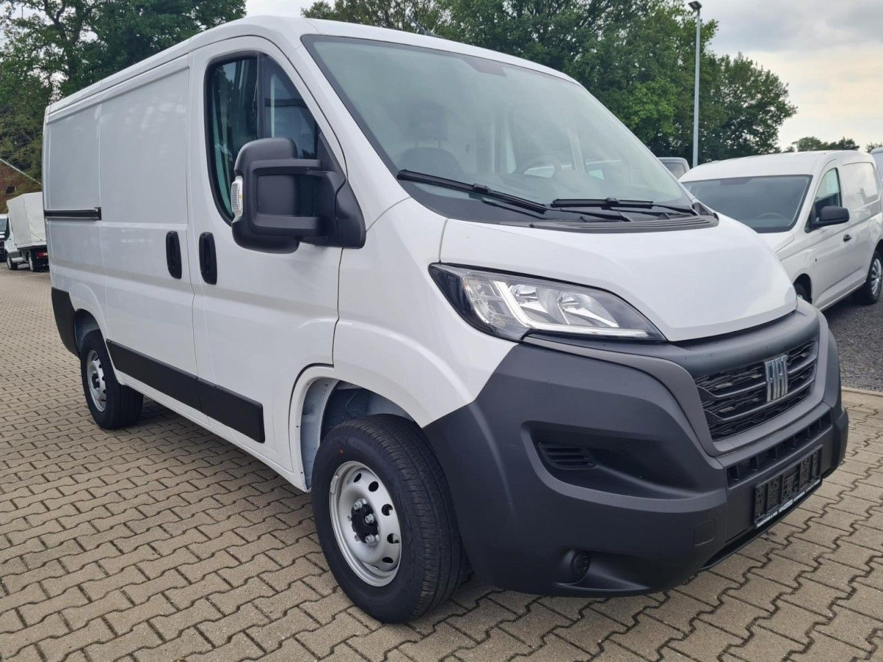 Fiat Ducato 30 Kasten L1H1 KLIMA PDC REGALE TEMPOMAT - Легковий фургон: фото 4 Fiat Ducato 30 Kasten L1H1 KLIMA PDC REGALE TEMPOMAT - Легковий фургон: фото 4
