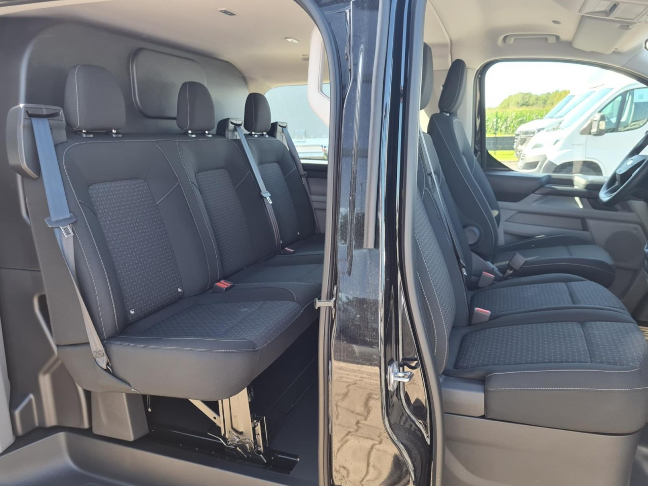 Ford Custom Kasten 320 L2 Trend Doka 6-Sitze KAMERA TEMPO - Легковий фургон, Вантажопасажирський фургон: фото 4 Ford Custom Kasten 320 L2 Trend Doka 6-Sitze KAMERA TEMPO - Легковий фургон, Вантажопасажирський фургон: фото 4