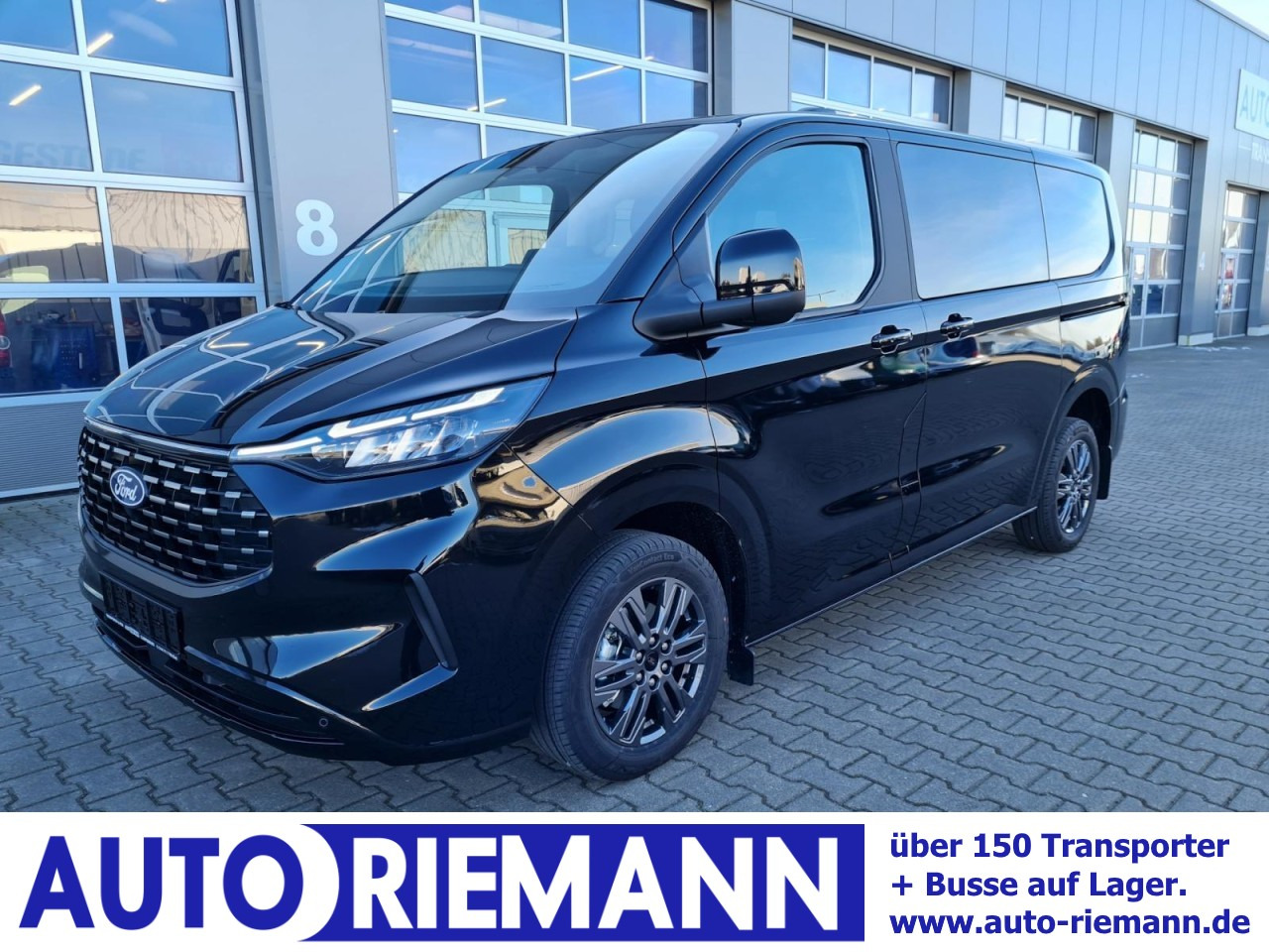 Ford Tourneo Custom 320 L1 AG Titanium X AHK LED NAVI 2X SCHIEBE - Вантажопасажирський фургон: фото 1 Ford Tourneo Custom 320 L1 AG Titanium X AHK LED NAVI 2X SCHIEBE - Вантажопасажирський фургон: фото 1