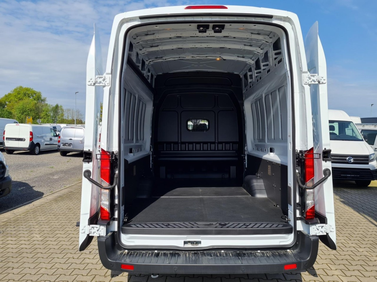 Ford Transit 350 Kasten L4H3 Doka Trend Mixto RWD - Суцільнометалевий фургон, Вантажопасажирський фургон: фото 5 Ford Transit 350 Kasten L4H3 Doka Trend Mixto RWD - Суцільнометалевий фургон, Вантажопасажирський фургон: фото 5
