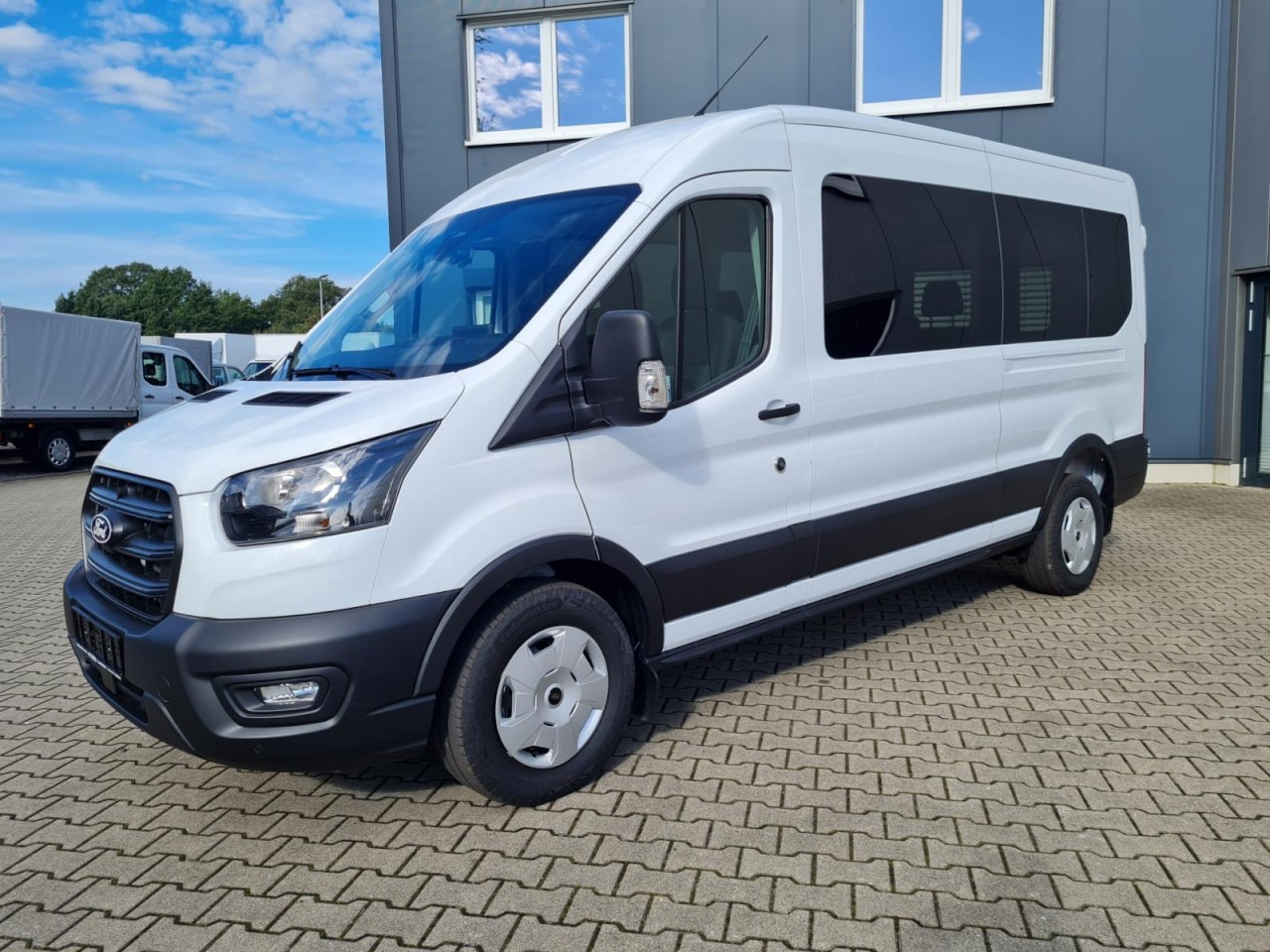 Ford Transit 350 Kombi TDCi L3 AG Trend 9 Sitze AHK KAMERA - Мікроавтобус, Пасажирський фургон: фото 3 Ford Transit 350 Kombi TDCi L3 AG Trend 9 Sitze AHK KAMERA - Мікроавтобус, Пасажирський фургон: фото 3