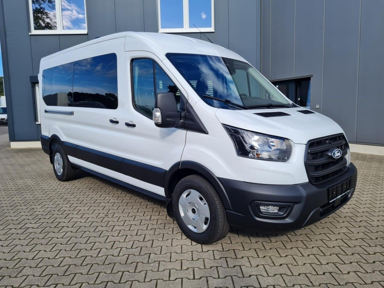 Ford Transit 350 Kombi TDCi L3 Trend 9 Sitzer AUTOMAT - Пасажирський фургон: фото 3 Ford Transit 350 Kombi TDCi L3 Trend 9 Sitzer AUTOMAT - Пасажирський фургон: фото 3