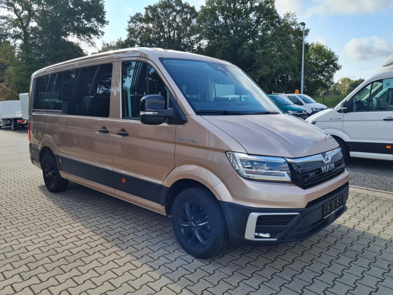 Man TGE 3.180 TDi Kombi 9 Sitze ALU KAMERA LED LEDER Sonderumbau - Мікроавтобус, Пасажирський фургон: фото 3 Man TGE 3.180 TDi Kombi 9 Sitze ALU KAMERA LED LEDER Sonderumbau - Мікроавтобус, Пасажирський фургон: фото 3