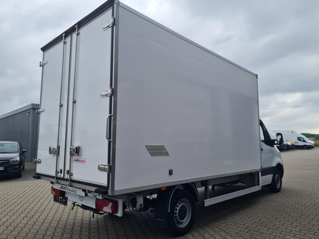 Mercedes-Benz Sprinter 315 CDI Koffer RWD KLIMA TEMPOMAT RWD - Фургон з закритим кузовом: фото 4 Mercedes-Benz Sprinter 315 CDI Koffer RWD KLIMA TEMPOMAT RWD - Фургон з закритим кузовом: фото 4