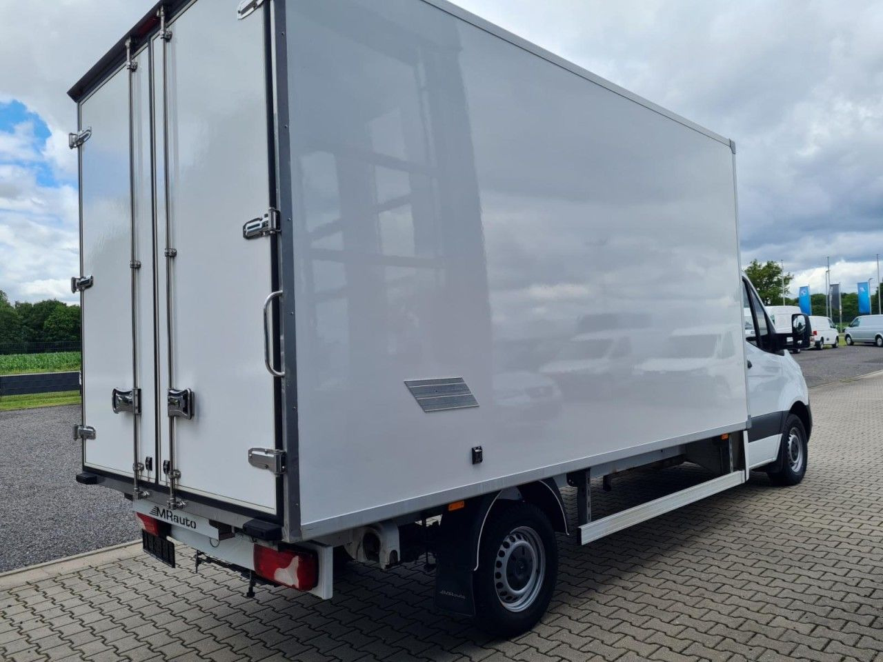 Mercedes-Benz Sprinter 315 CDI Koffer RWD KLIMA TEMPOMAT RWD - Фургон з закритим кузовом: фото 4 Mercedes-Benz Sprinter 315 CDI Koffer RWD KLIMA TEMPOMAT RWD - Фургон з закритим кузовом: фото 4