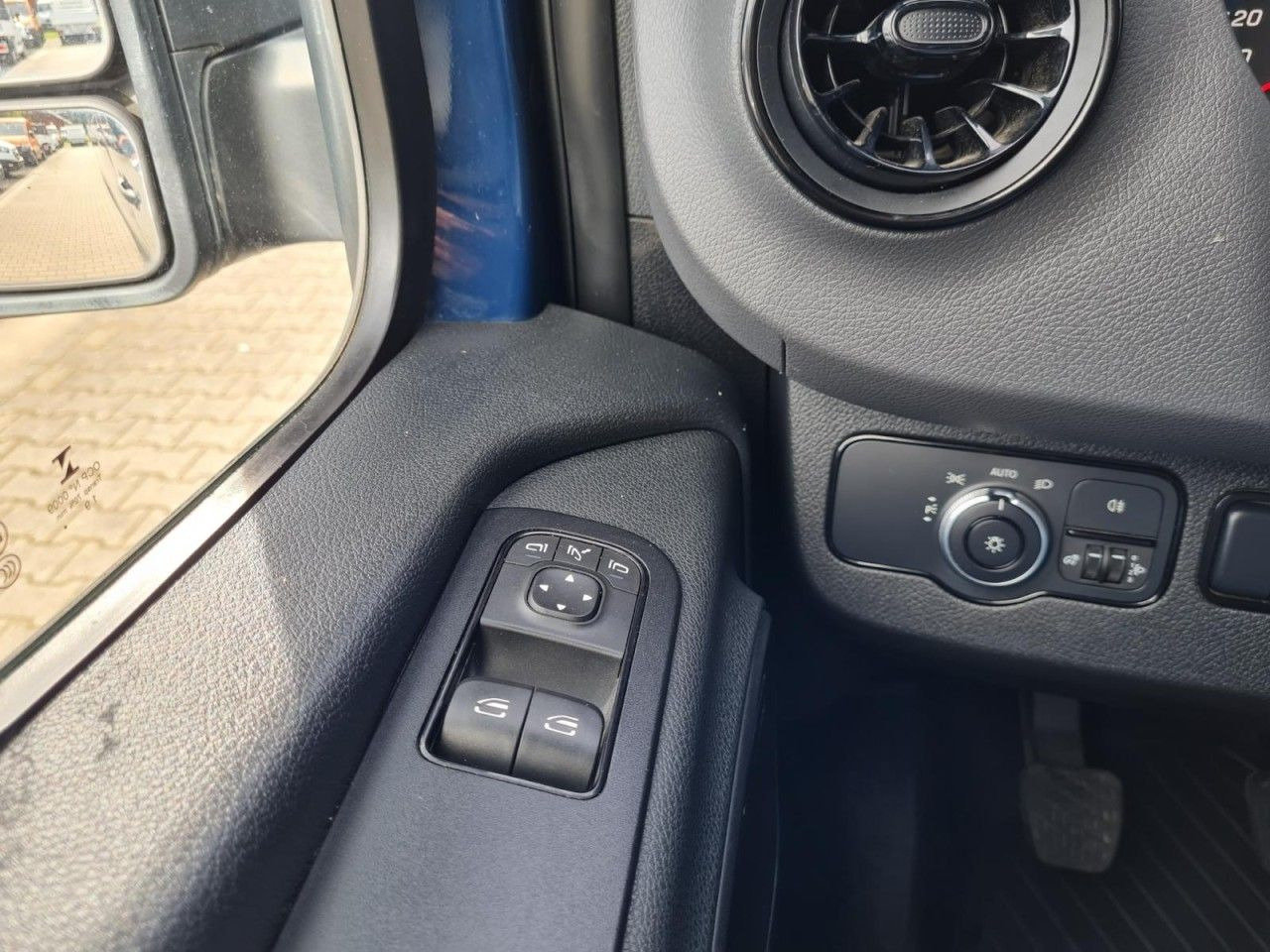 Суцільнометалевий фургон Mercedes-Benz Sprinter 316 Kasten CDI MR RWD AHK MBUX KAMERA: фото 27