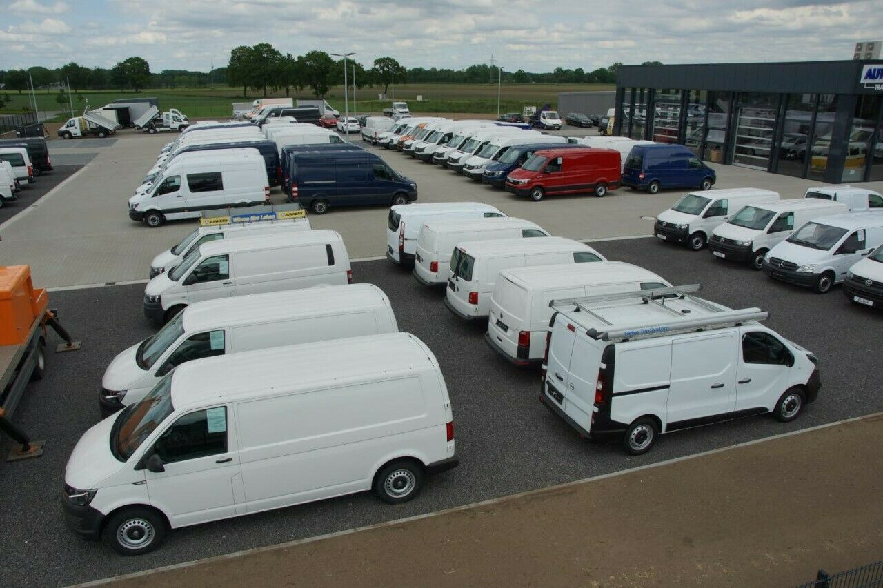 Mercedes-Benz Sprinter 317 Cdi Schiebe Plane Schlafkabine Auto - Тентований фургон: фото 4 Mercedes-Benz Sprinter 317 Cdi Schiebe Plane Schlafkabine Auto - Тентований фургон: фото 4