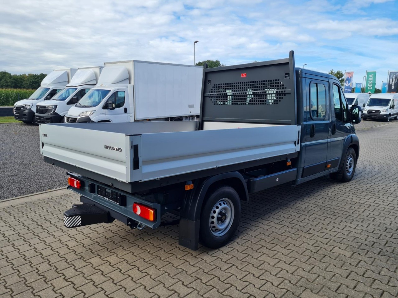 Opel Movano 3,5t Doka 7-Sitze L3 AHK KLIMA KAMERA TEMPO - Легка бортова вантажівка: фото 4 Opel Movano 3,5t Doka 7-Sitze L3 AHK KLIMA KAMERA TEMPO - Легка бортова вантажівка: фото 4